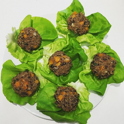 BLACK BEAN SLIDERS ON LETTUCE WRAPS